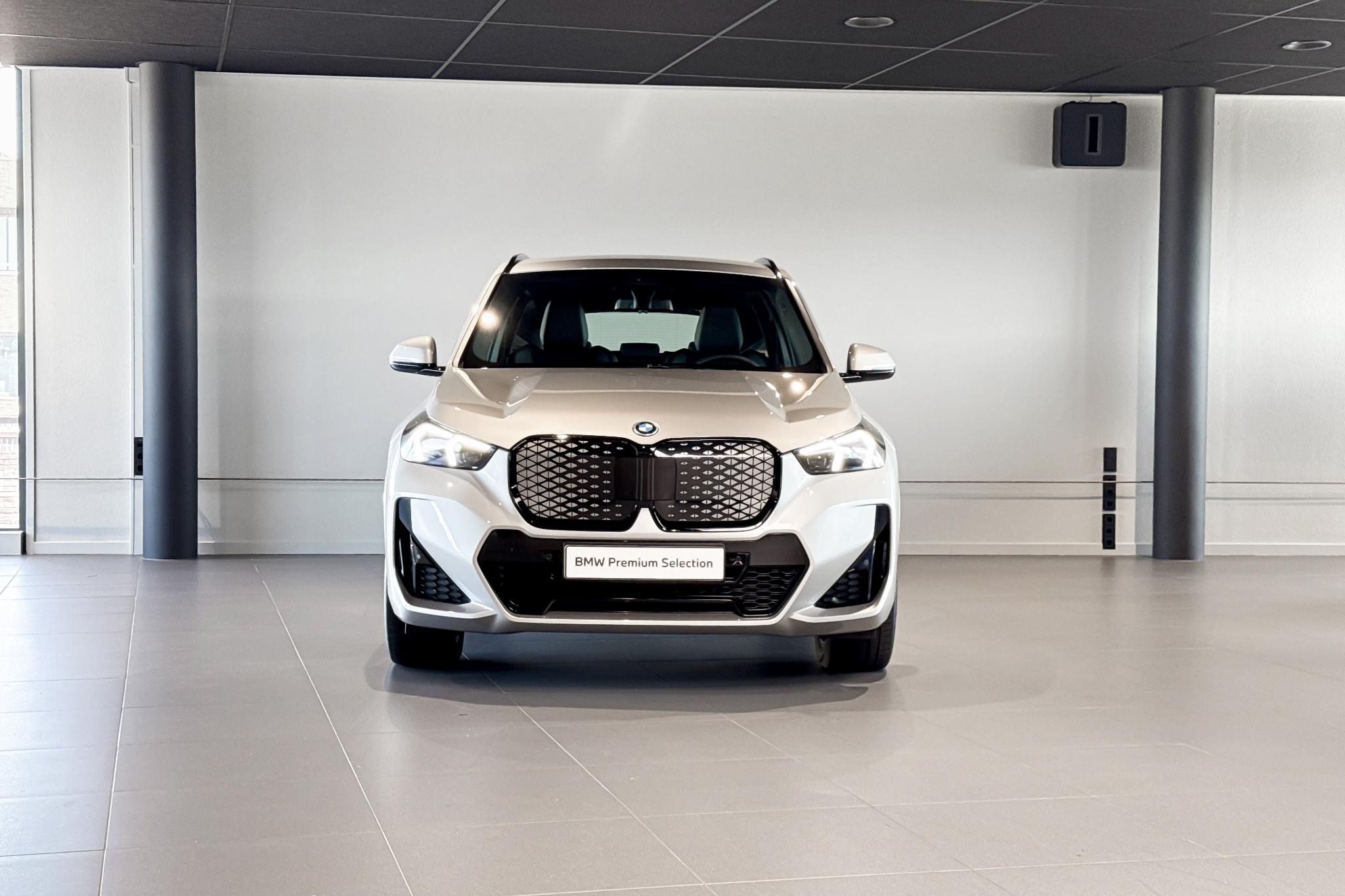 Foto van BMW Ix1 Edrive20