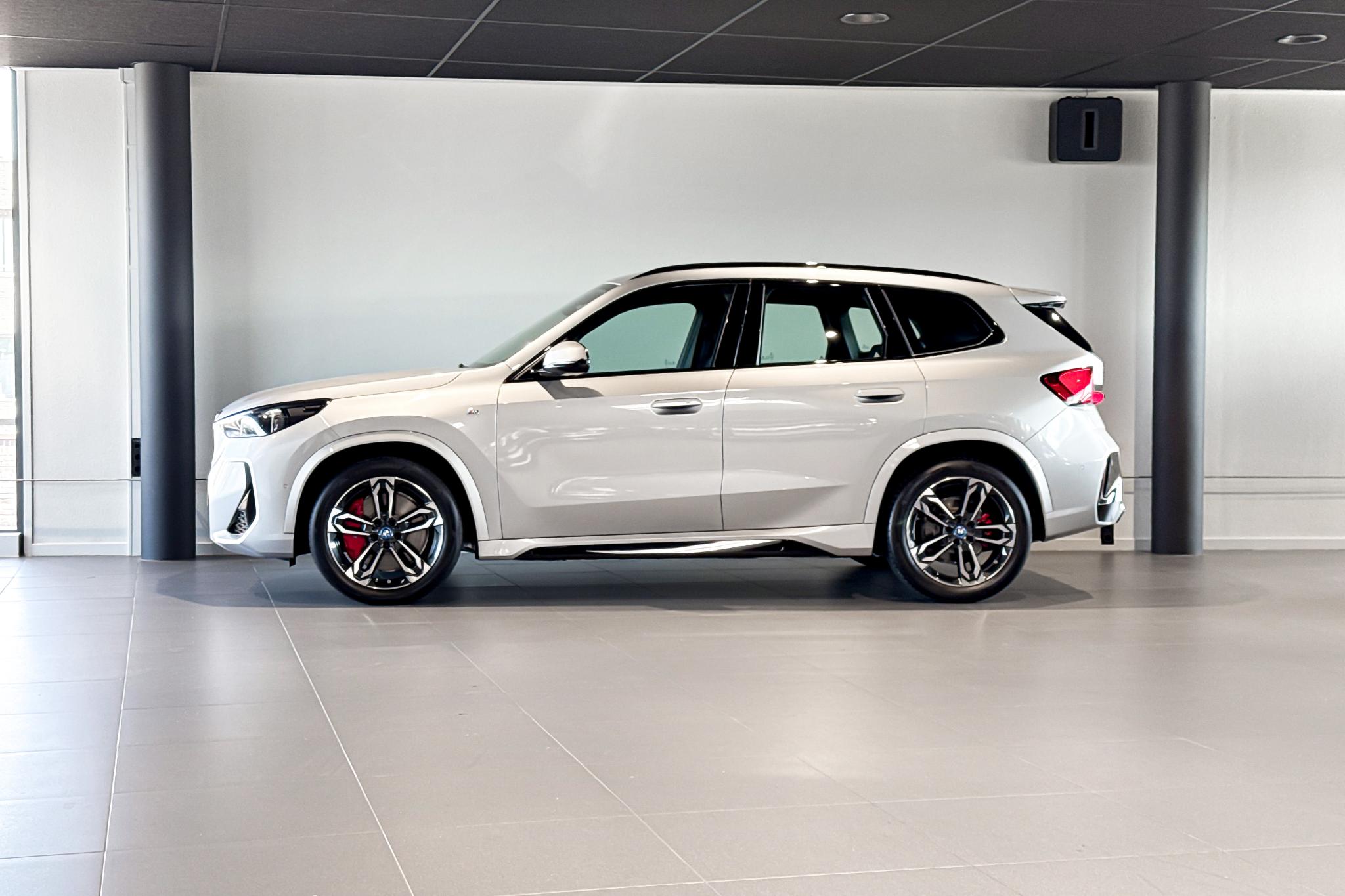 Foto van BMW Ix1 Edrive20