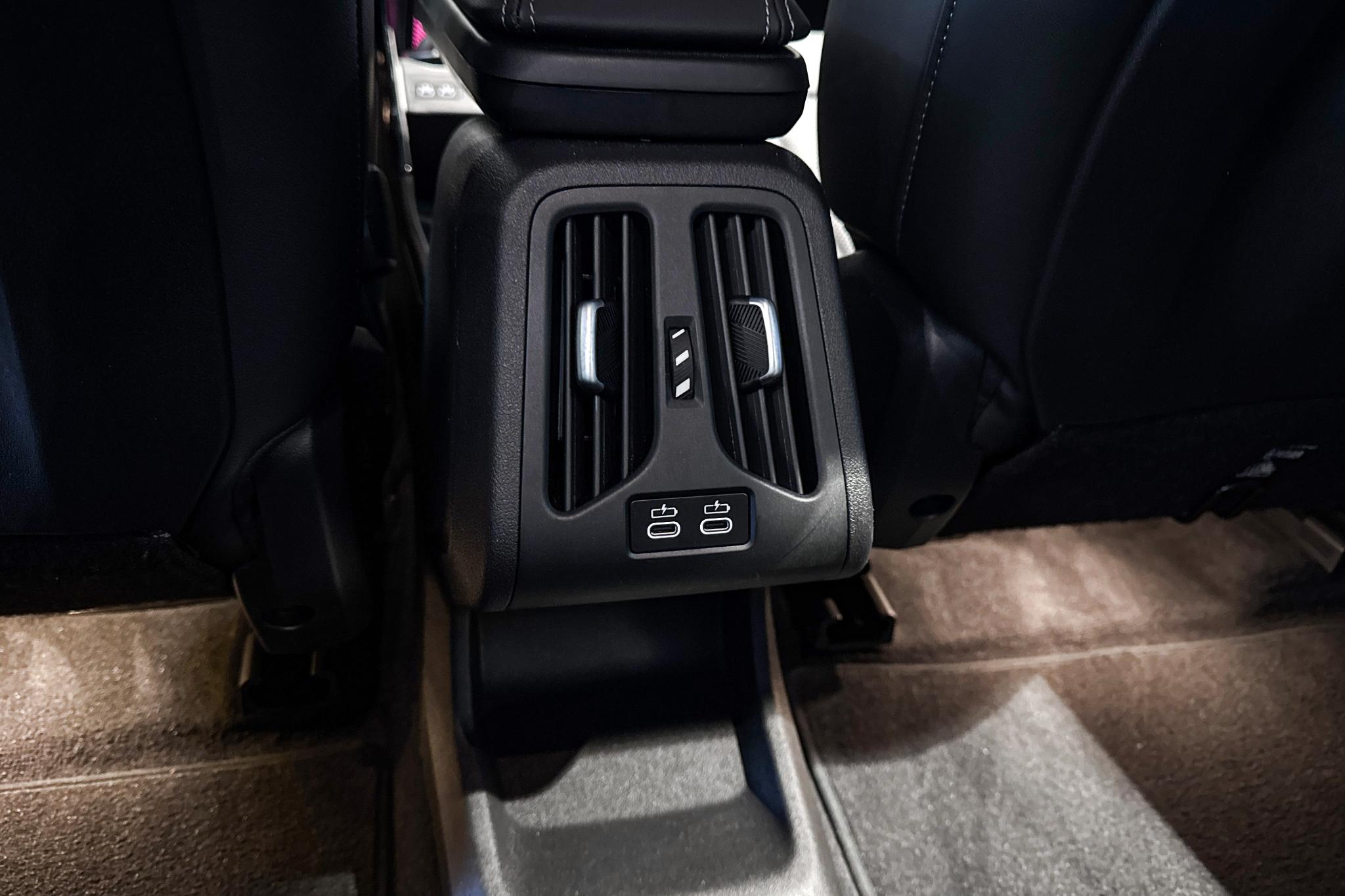 Foto van BMW Ix1 Edrive20