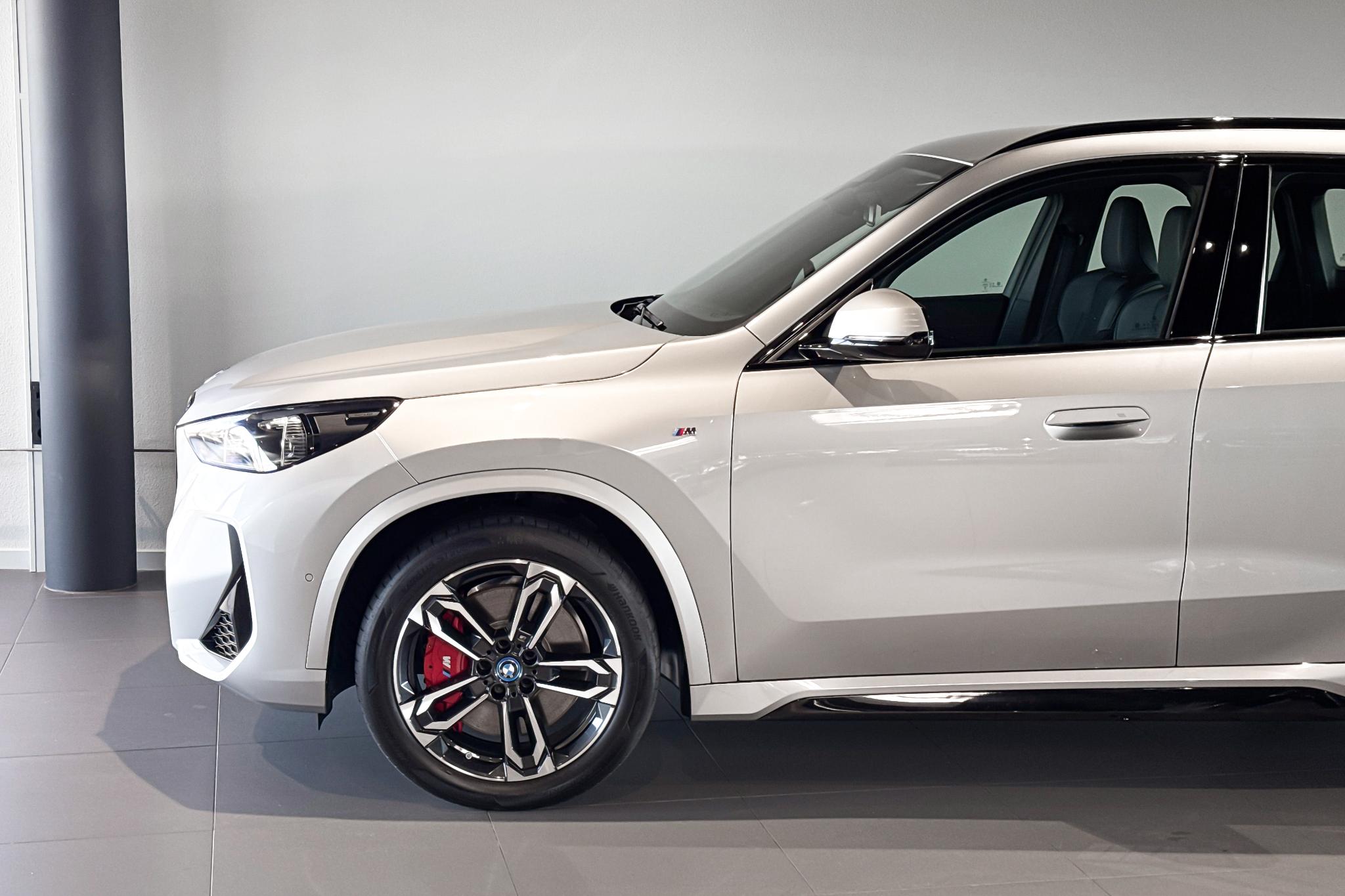 Foto van BMW Ix1 Edrive20