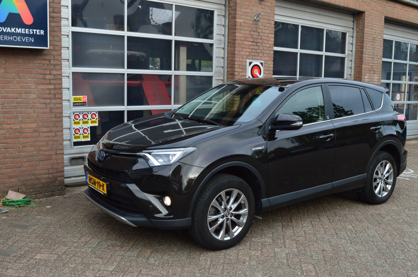 Toyota Rav4 2.5 Hybrid Executive 2018 - voorkant