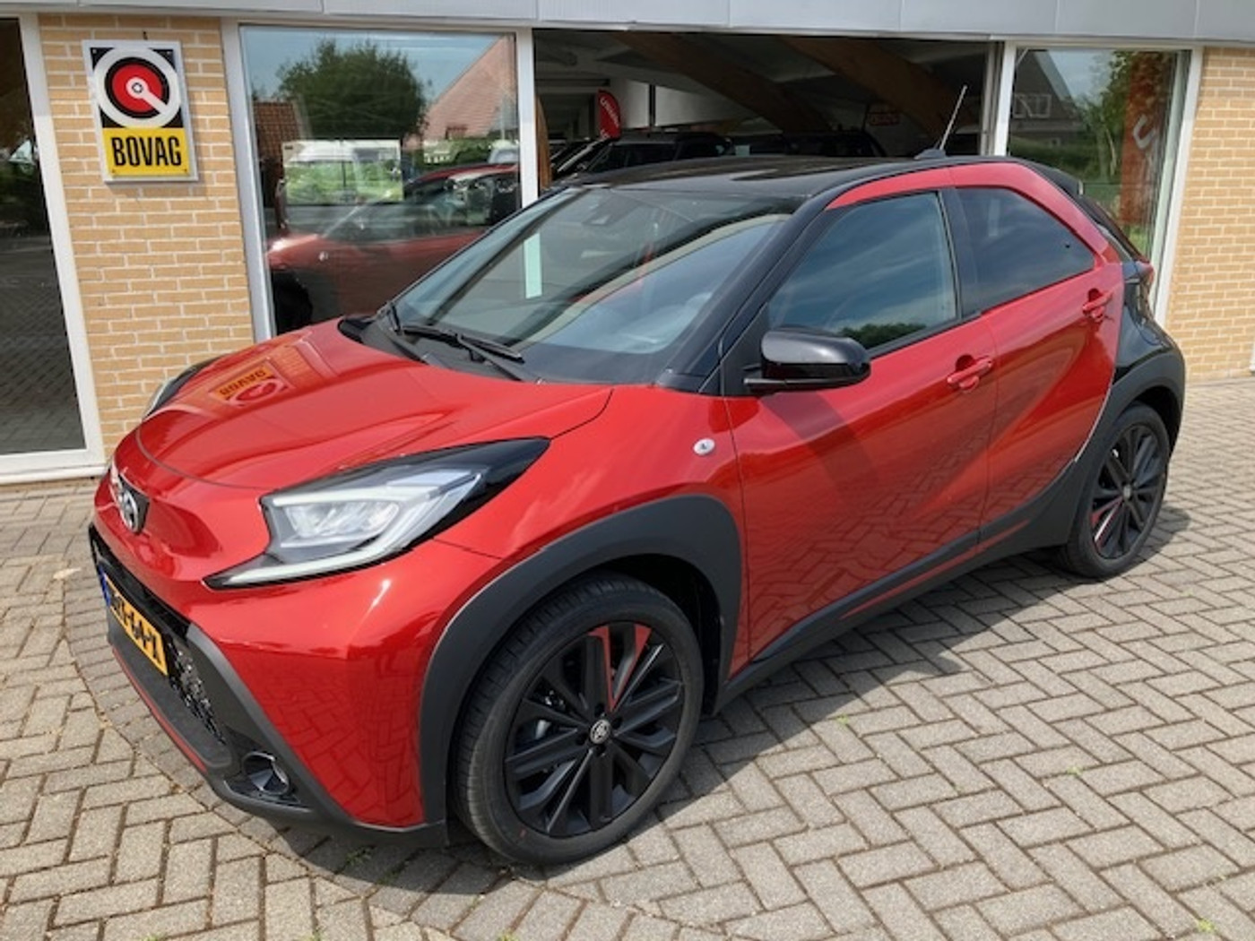 Toyota Aygo X 1.0 VVT-i S-CVT Pulse 2025 - voorkant