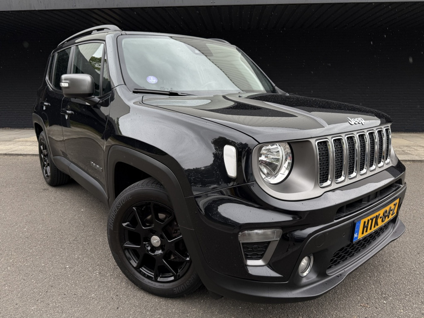 Jeep Renegade 1.0T Limited // Stoel en stuurverwarming // carplay // 2020 - voorkant