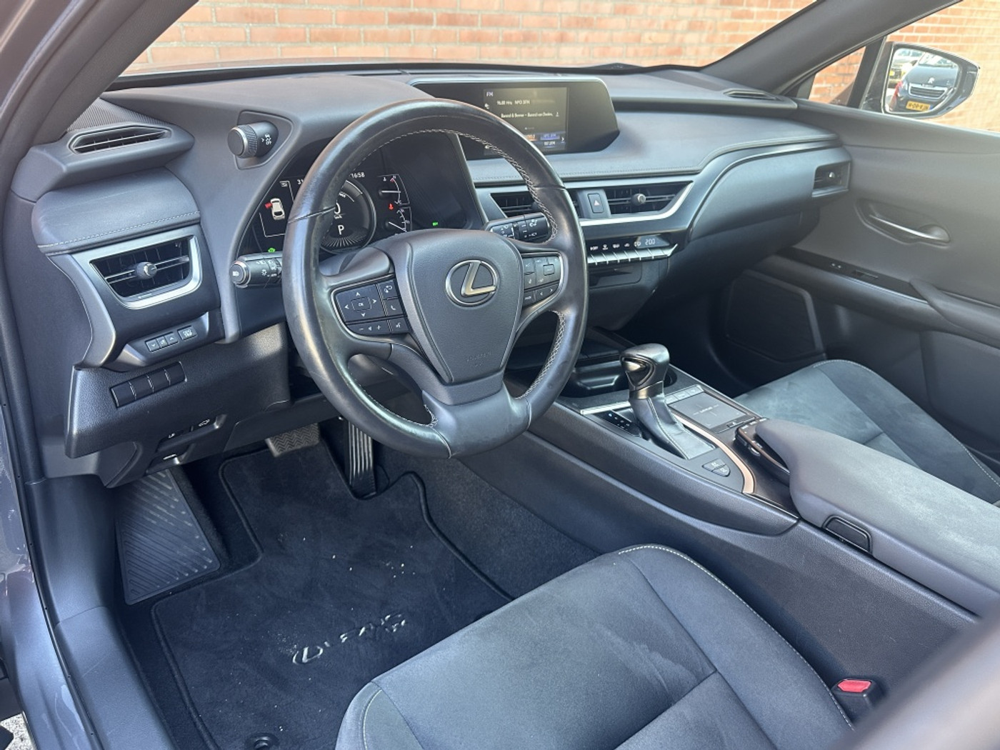 Foto van Lexus Lexus Ux250h