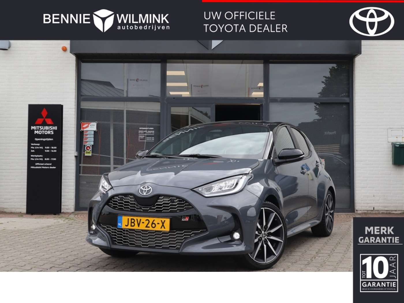 Toyota Toyota Yaris 1.5 Hybrid 130 GR Sport | Plus Pack | Panoramadak 2025 - voorkant