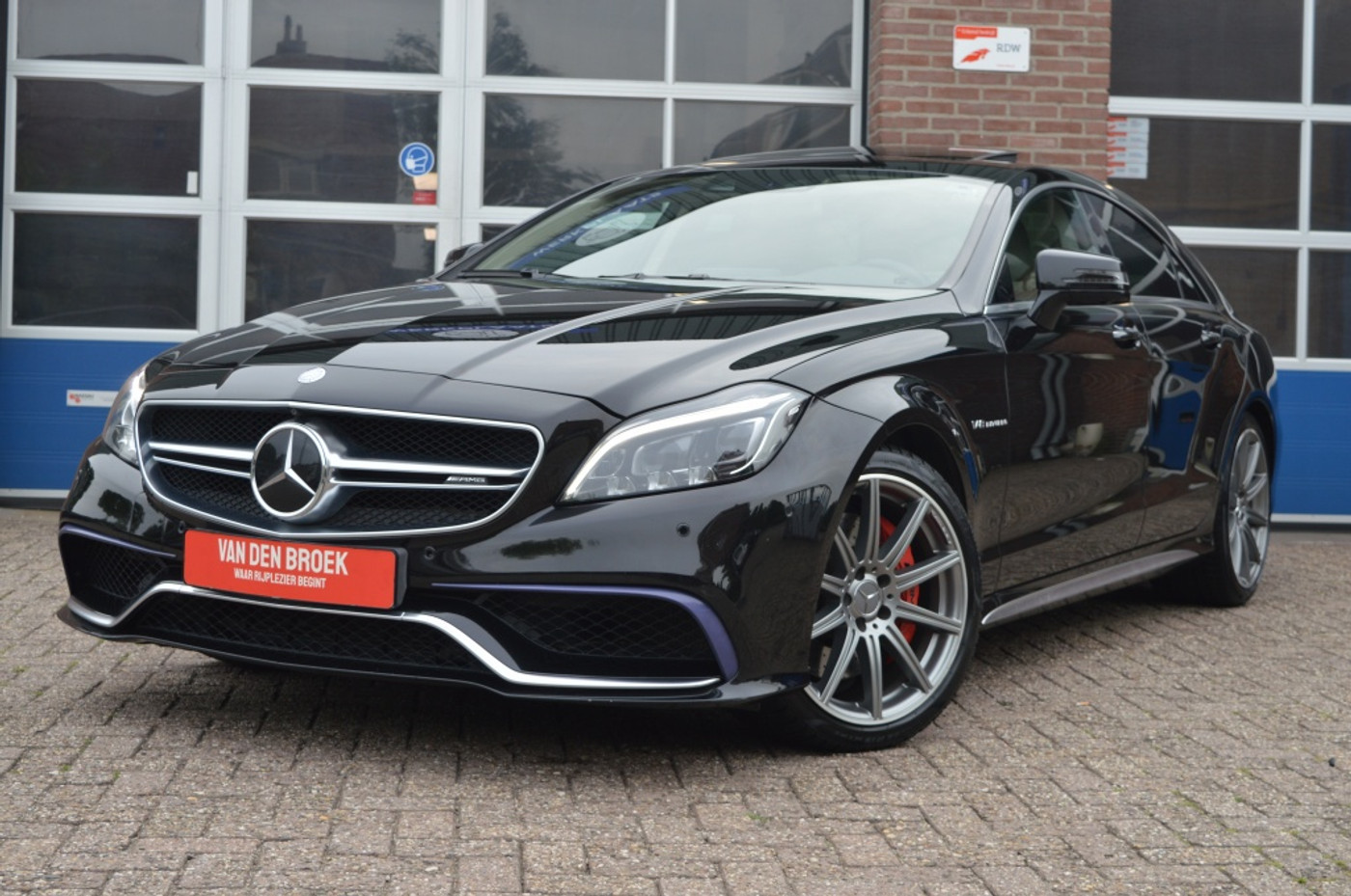 Mercedes-Benz AMG CLS 63 4Matic AMG CLS 63 S 4Matic | AUT - 360CAMERA 2016 - voorkant