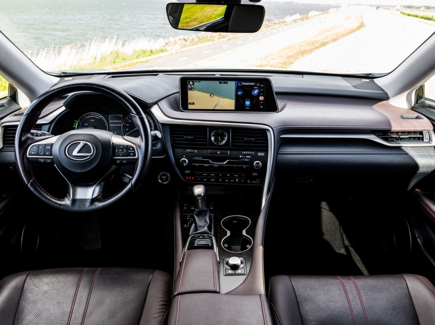 Foto van Lexus Lexus Rx450h