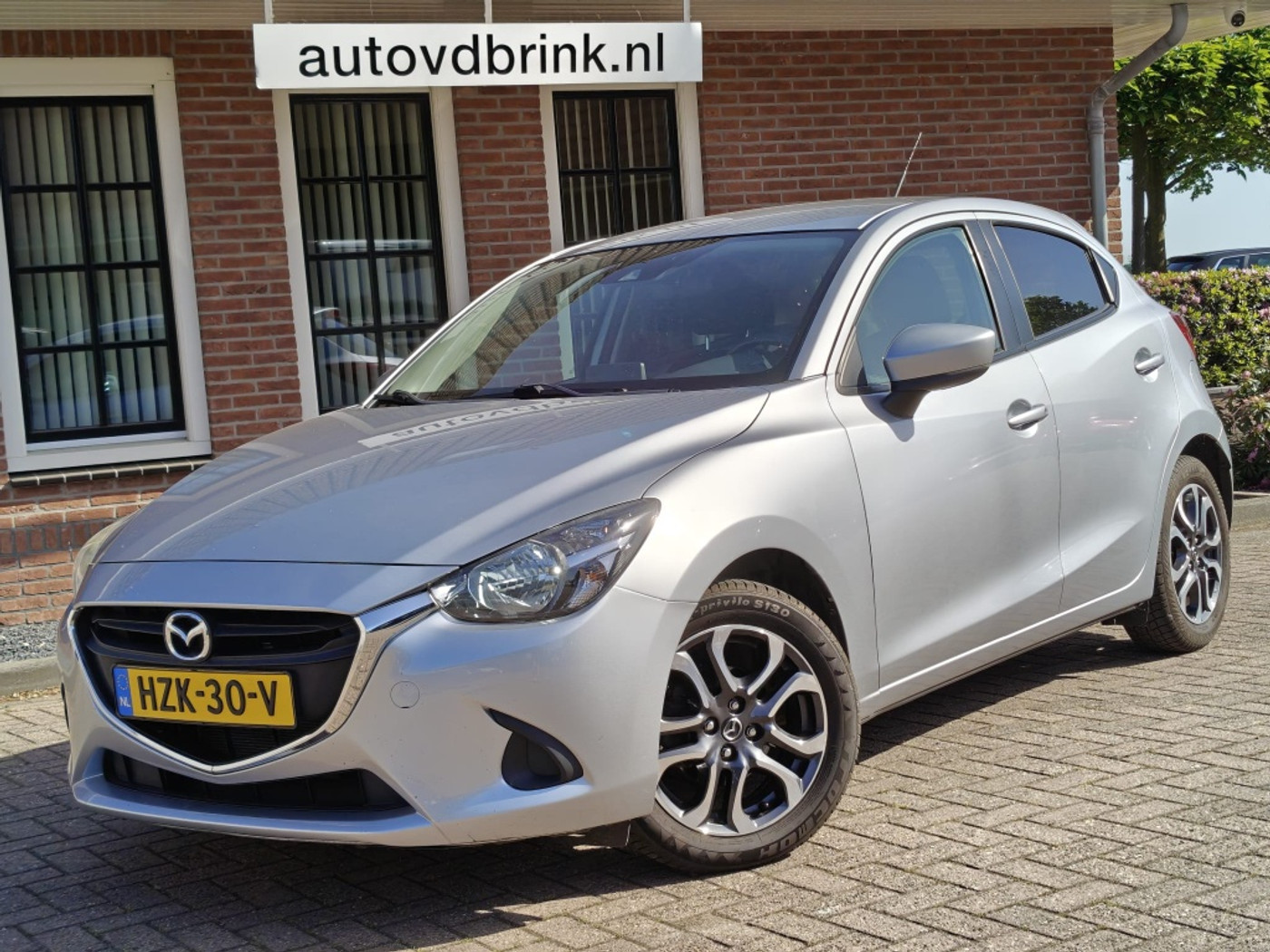 Mazda Mazda2 1.5 Skyactiv-G TS+, LED / STOELVERWARMING / PDC 2018 - voorkant