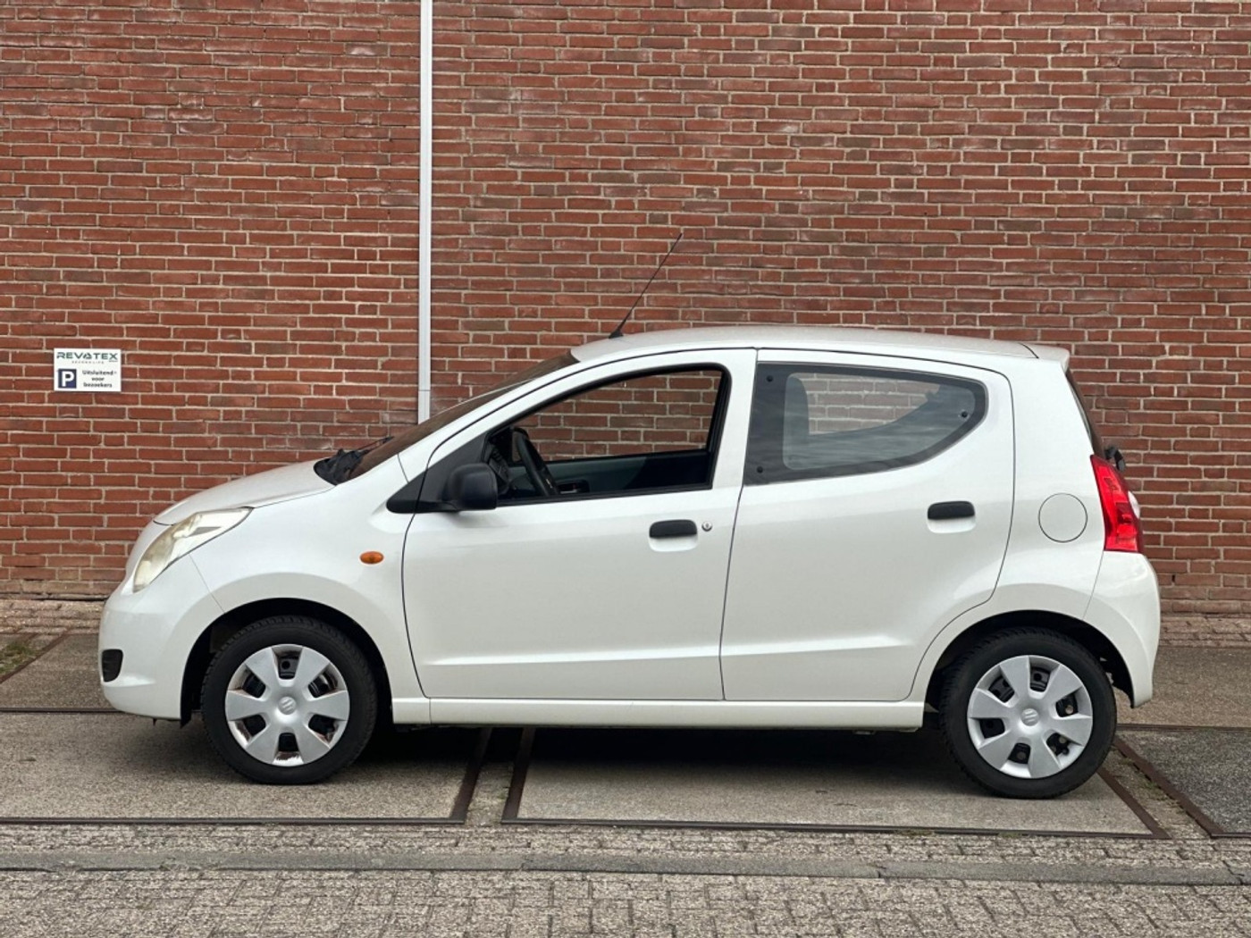 Foto van Suzuki Alto