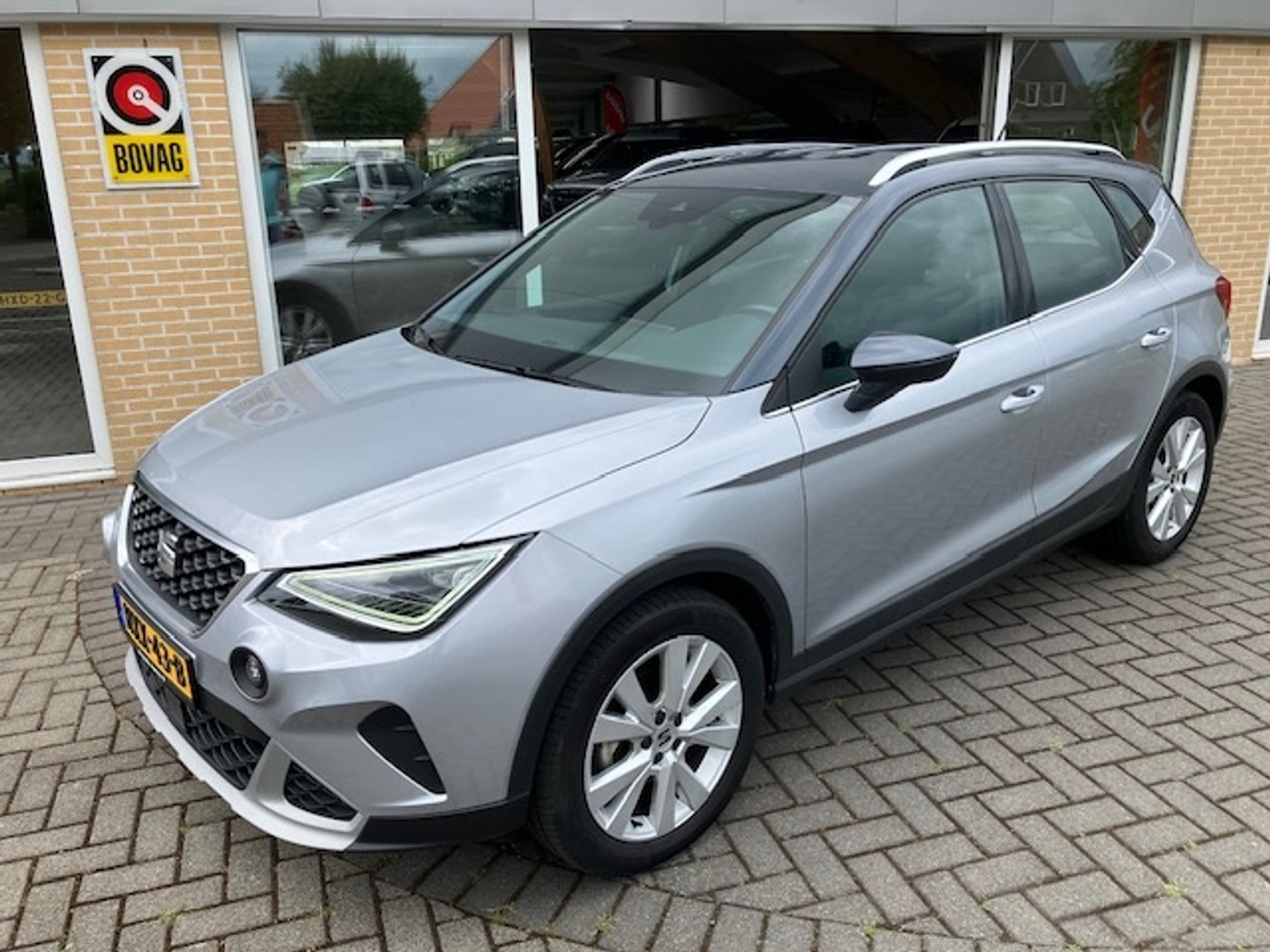 Seat Arona 1.0 TSI Xperience Bi-Tone 2024 - voorkant