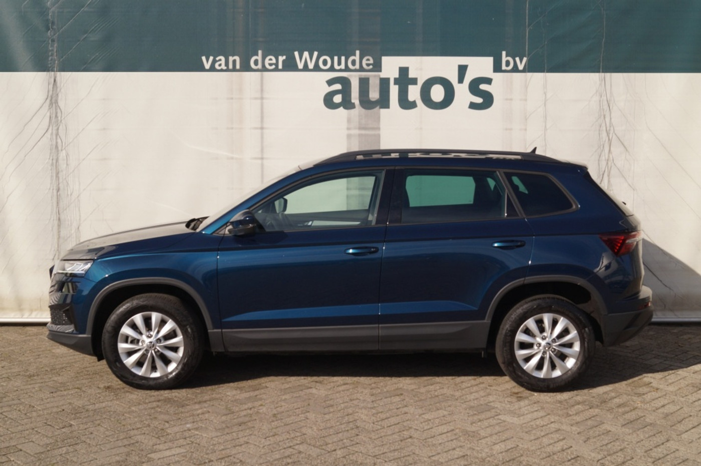 Skoda Karoq 2.0 TDI DSG Ambition -LEER-NAVI-ECC-PDC- 2022 - voorkant