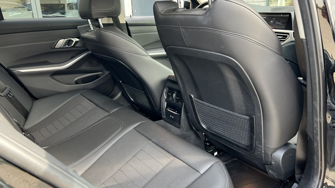 Foto van BMW 330e xDrive