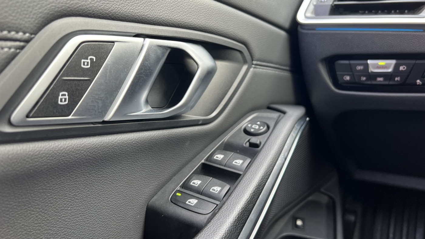 Foto van BMW 330e xDrive