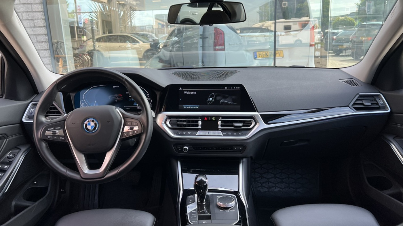 Foto van BMW 330e xDrive