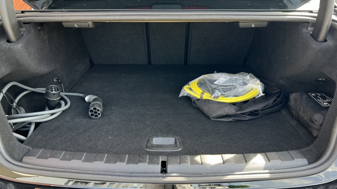 Foto van BMW 330e xDrive