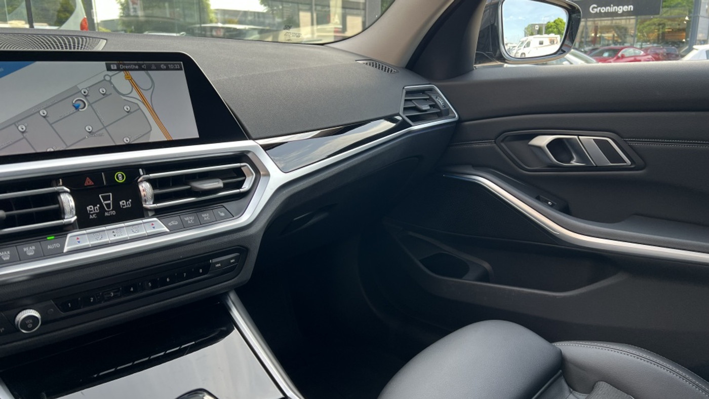 Foto van BMW 330e xDrive