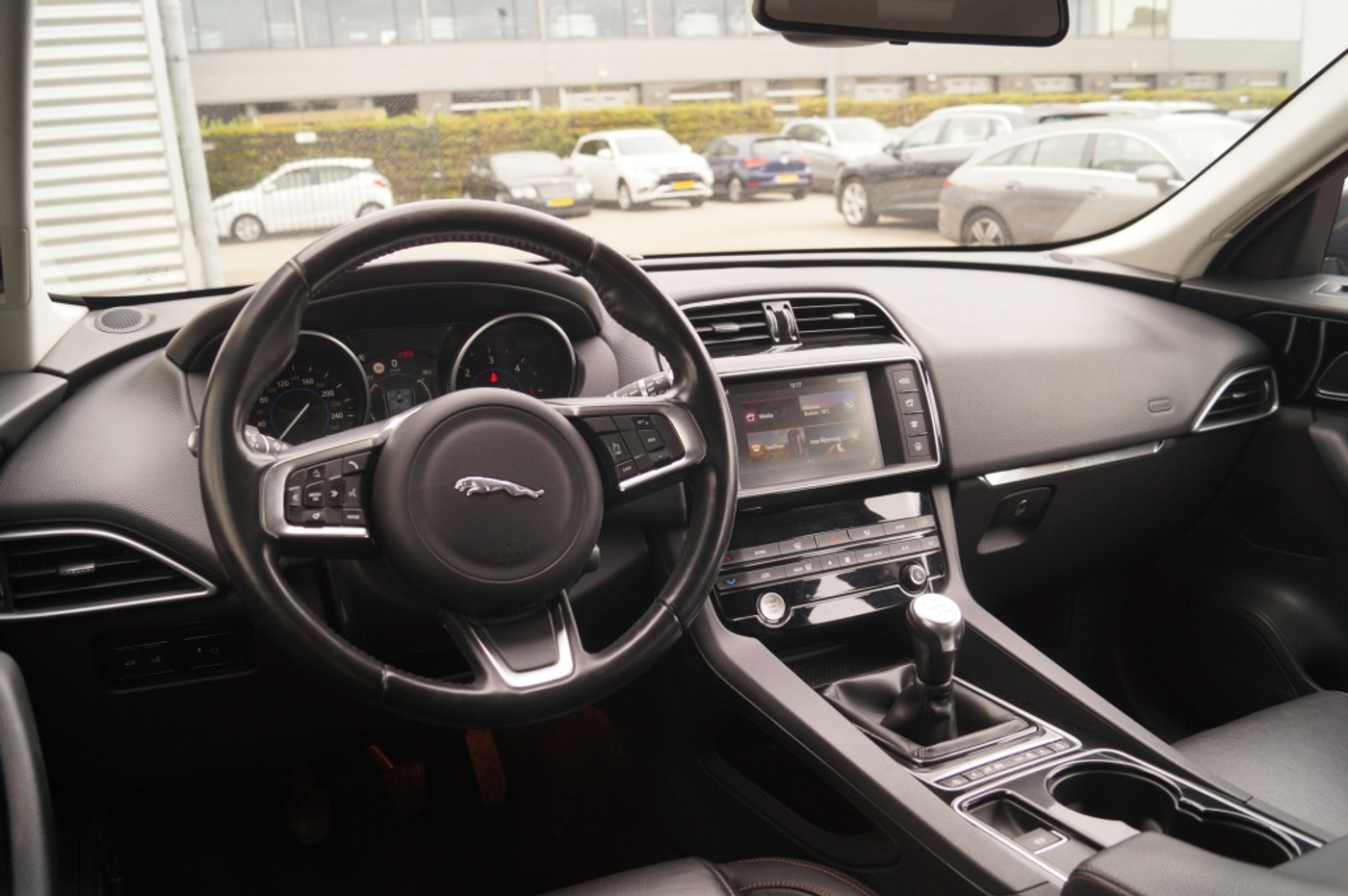 Foto van Jaguar F-pace