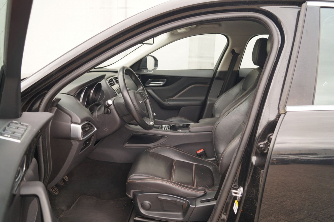 Foto van Jaguar F-pace