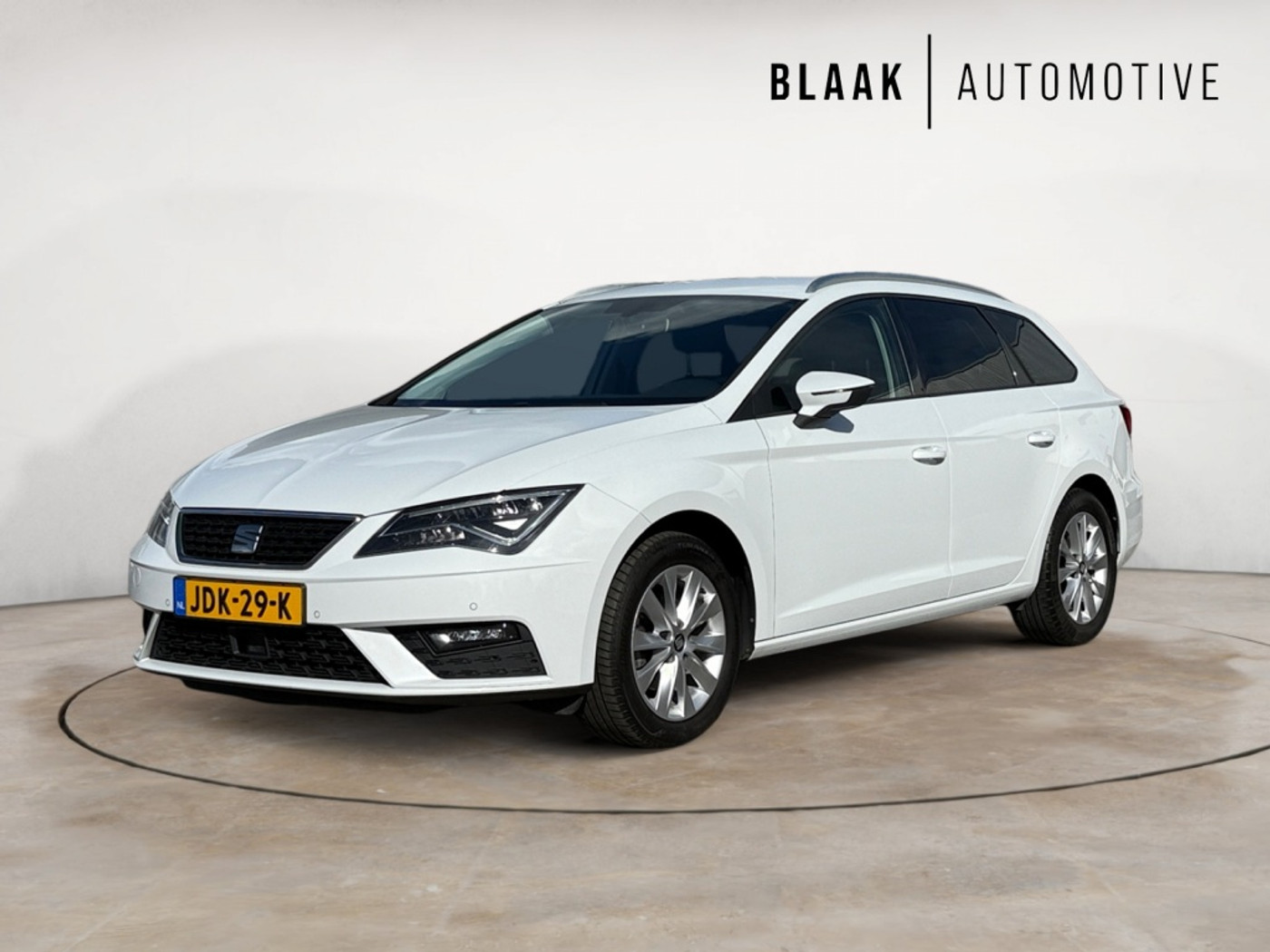 Seat Leon ST 1.0 EcoTSI Style | Cruise control | Navigatie | 2019 - voorkant