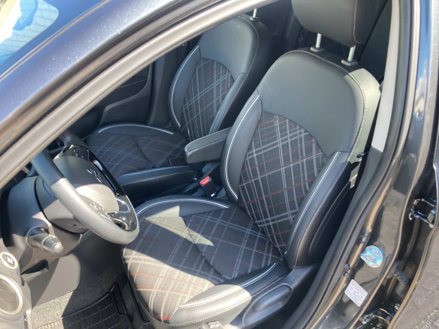 Foto van Mitsubishi Space Star