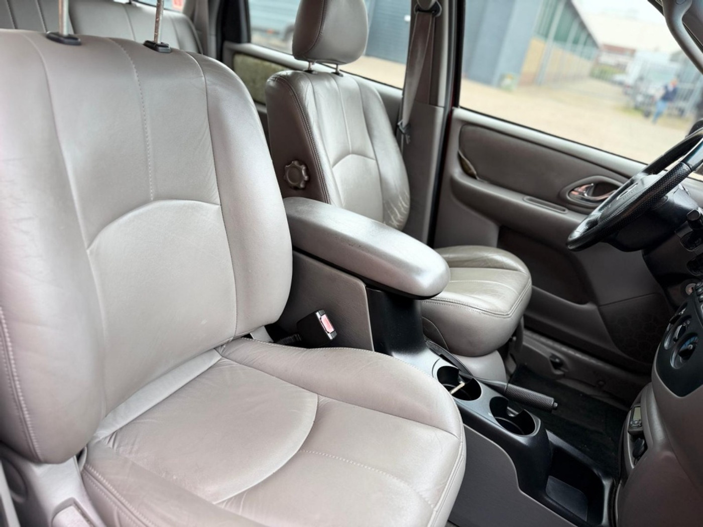 Foto van Mazda Mazda Tribute