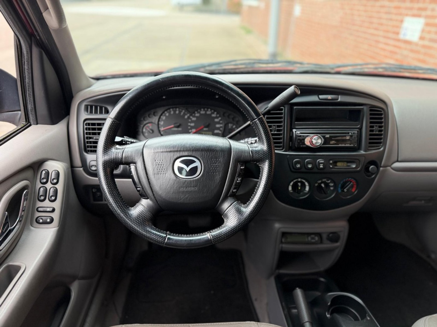 Foto van Mazda Mazda Tribute
