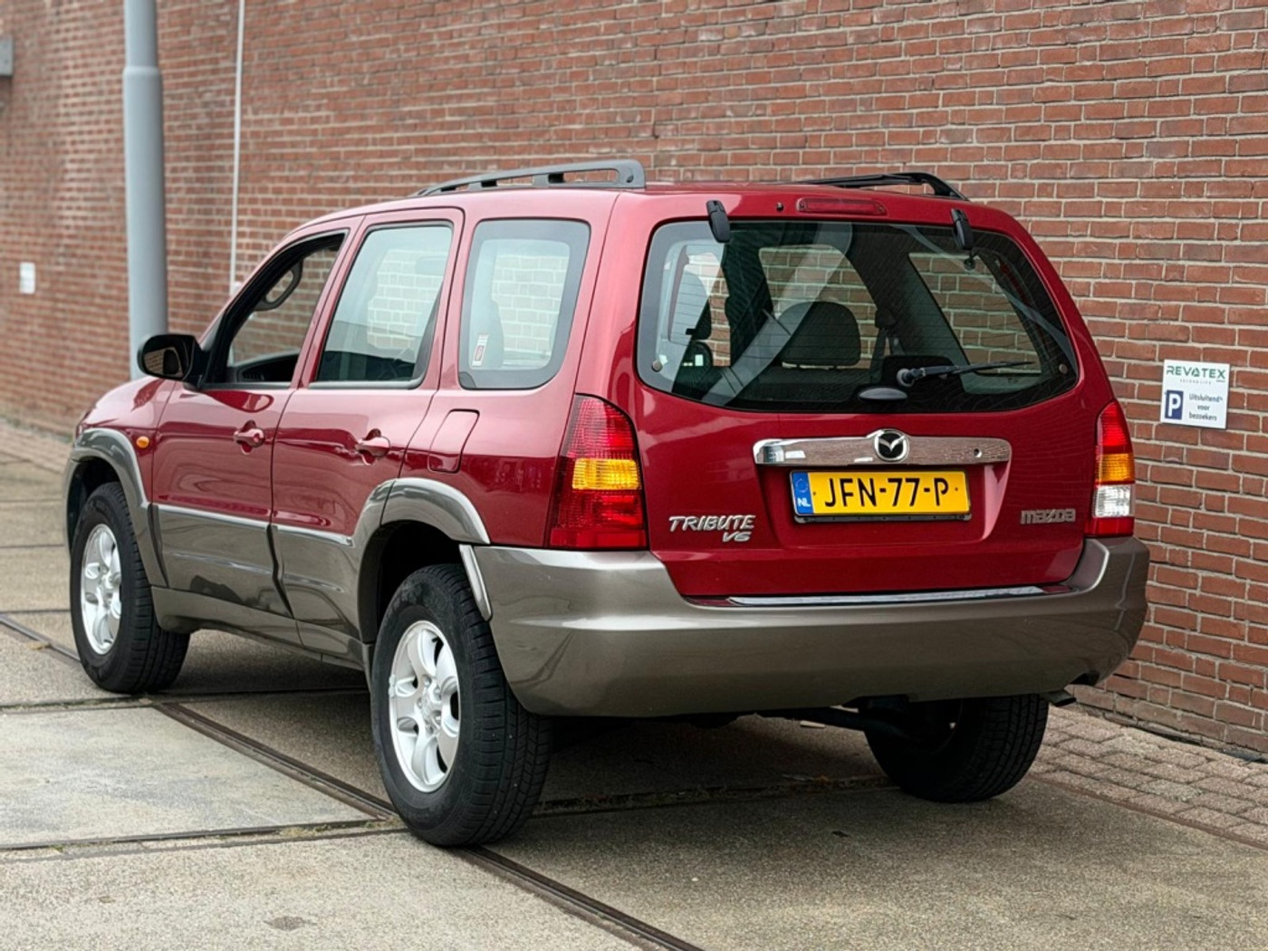 Foto van Mazda Mazda Tribute