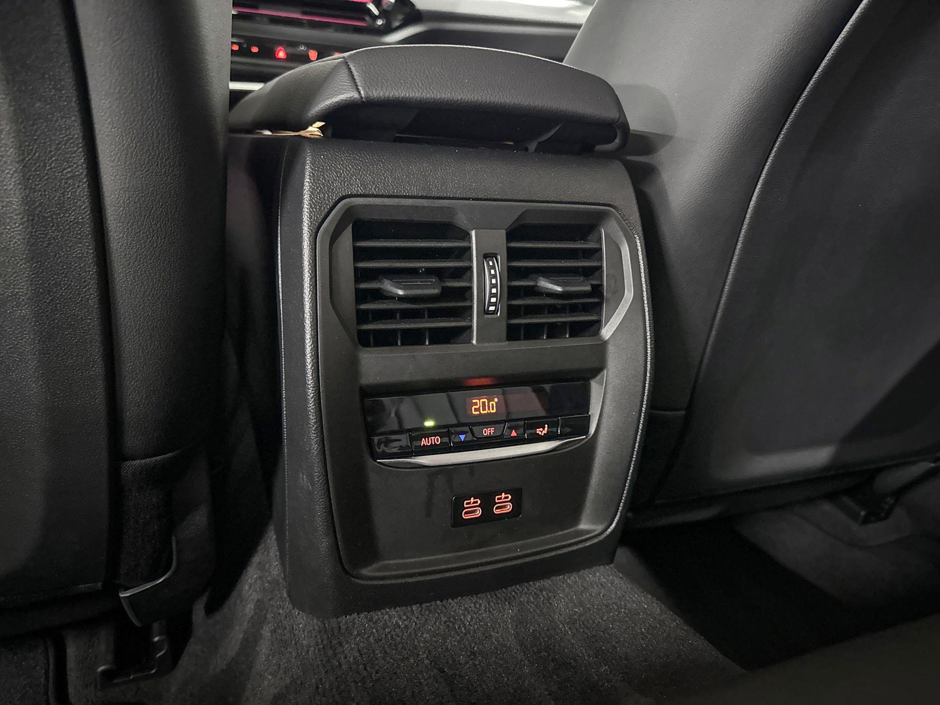 Foto van BMW 330e xDrive
