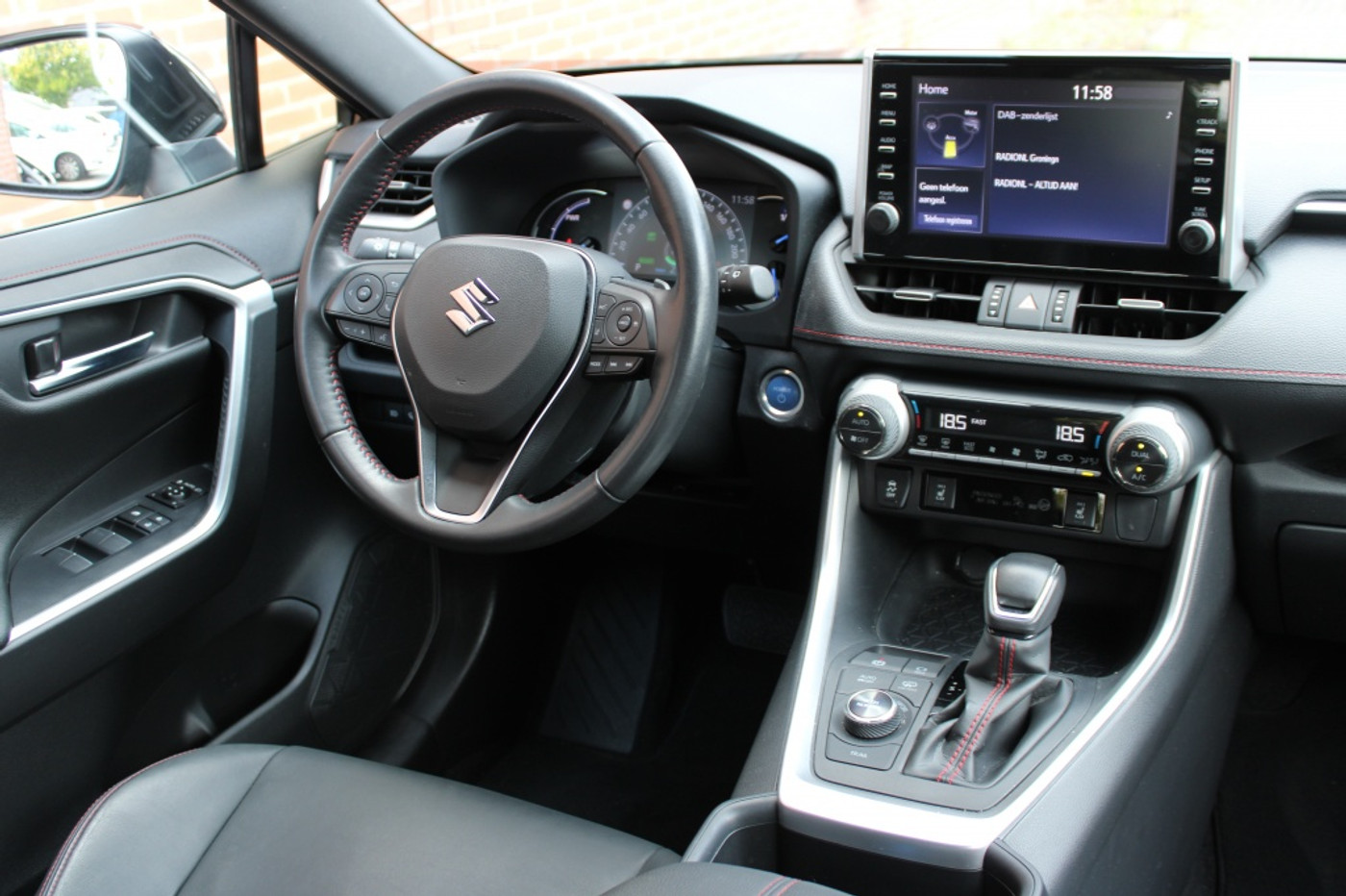 Foto van Suzuki Suzuki Across