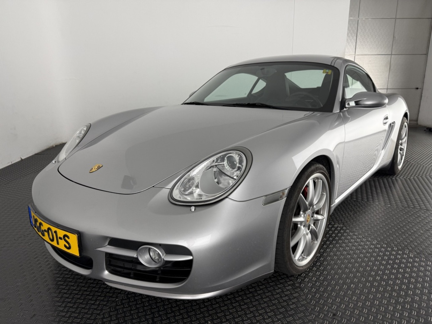 Porsche Cayman S 3.4 2007 - voorkant