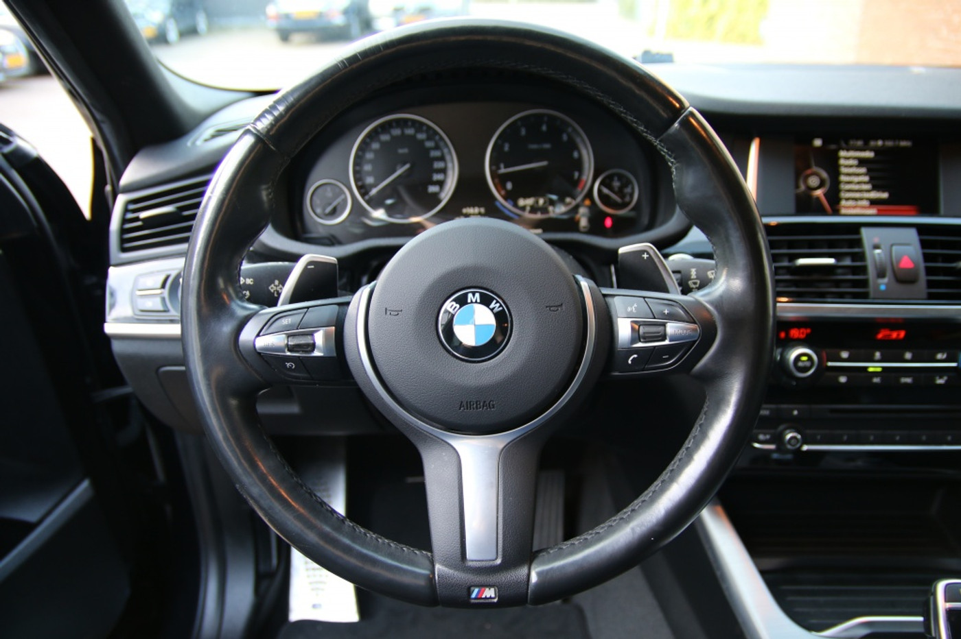 Foto van BMW X4 Xdrive28i