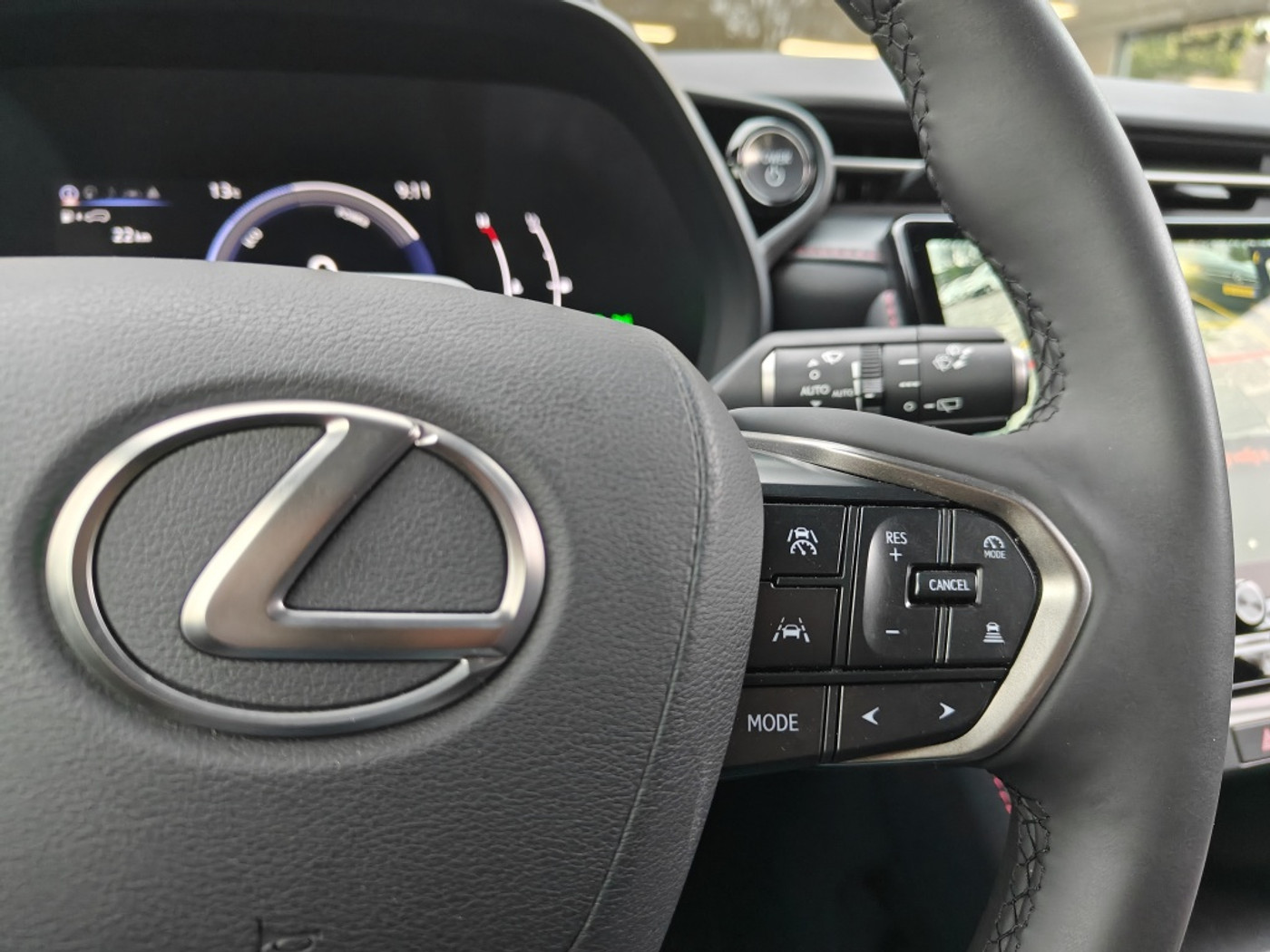 Foto van Lexus Lexus LBX