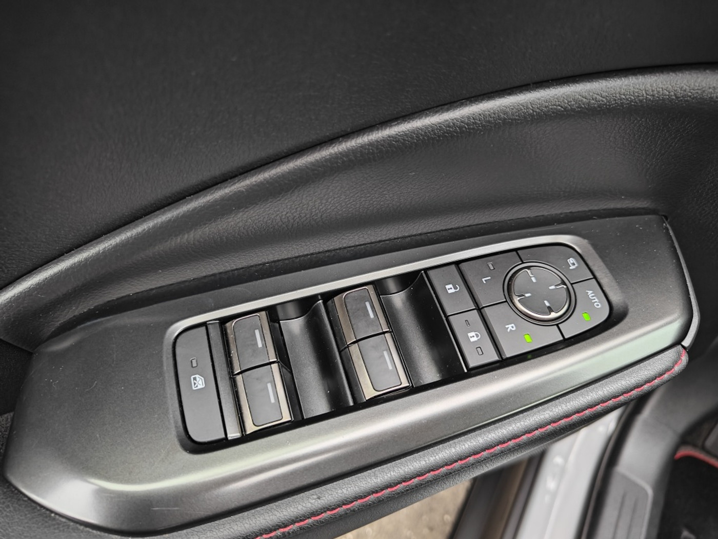 Foto van Lexus Lexus LBX
