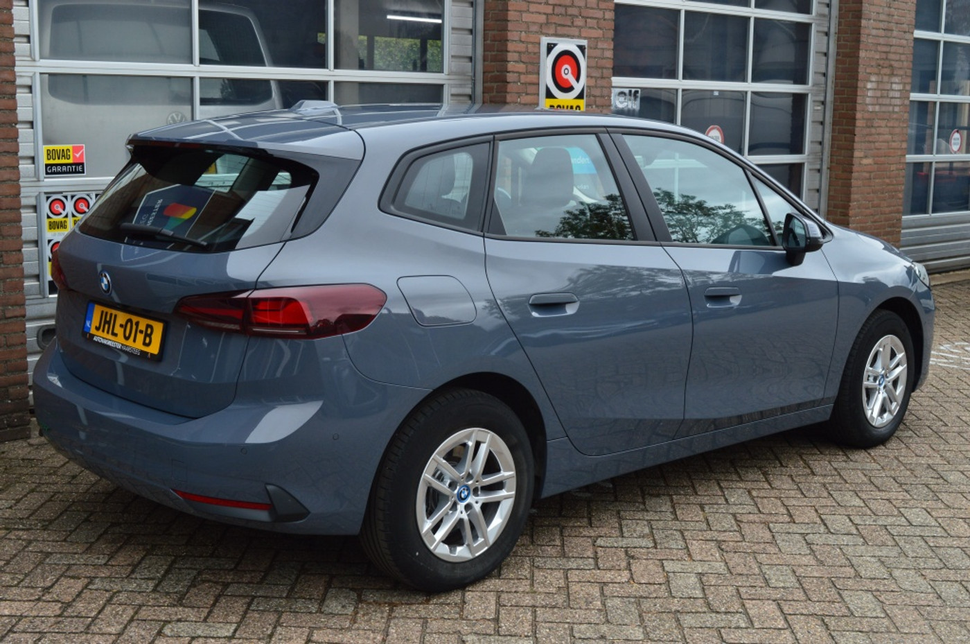 Foto van BMW 225e xDrive Active Tourer