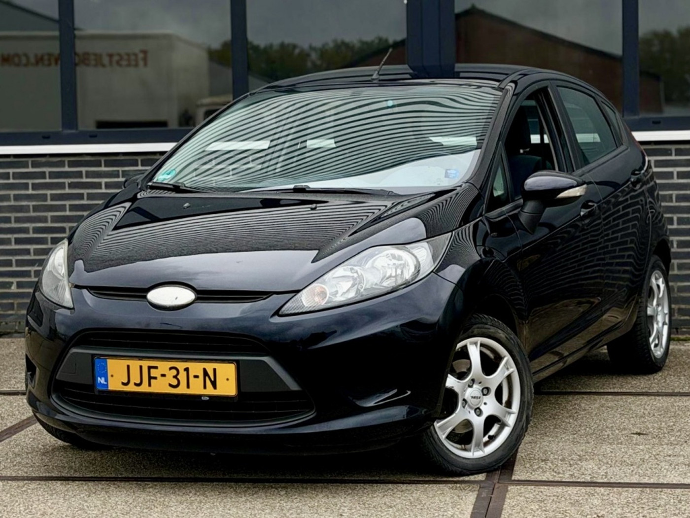Ford Fiesta 1.25 Titanium |Airco |Nieuwe APK |Lage KM 2009 - voorkant