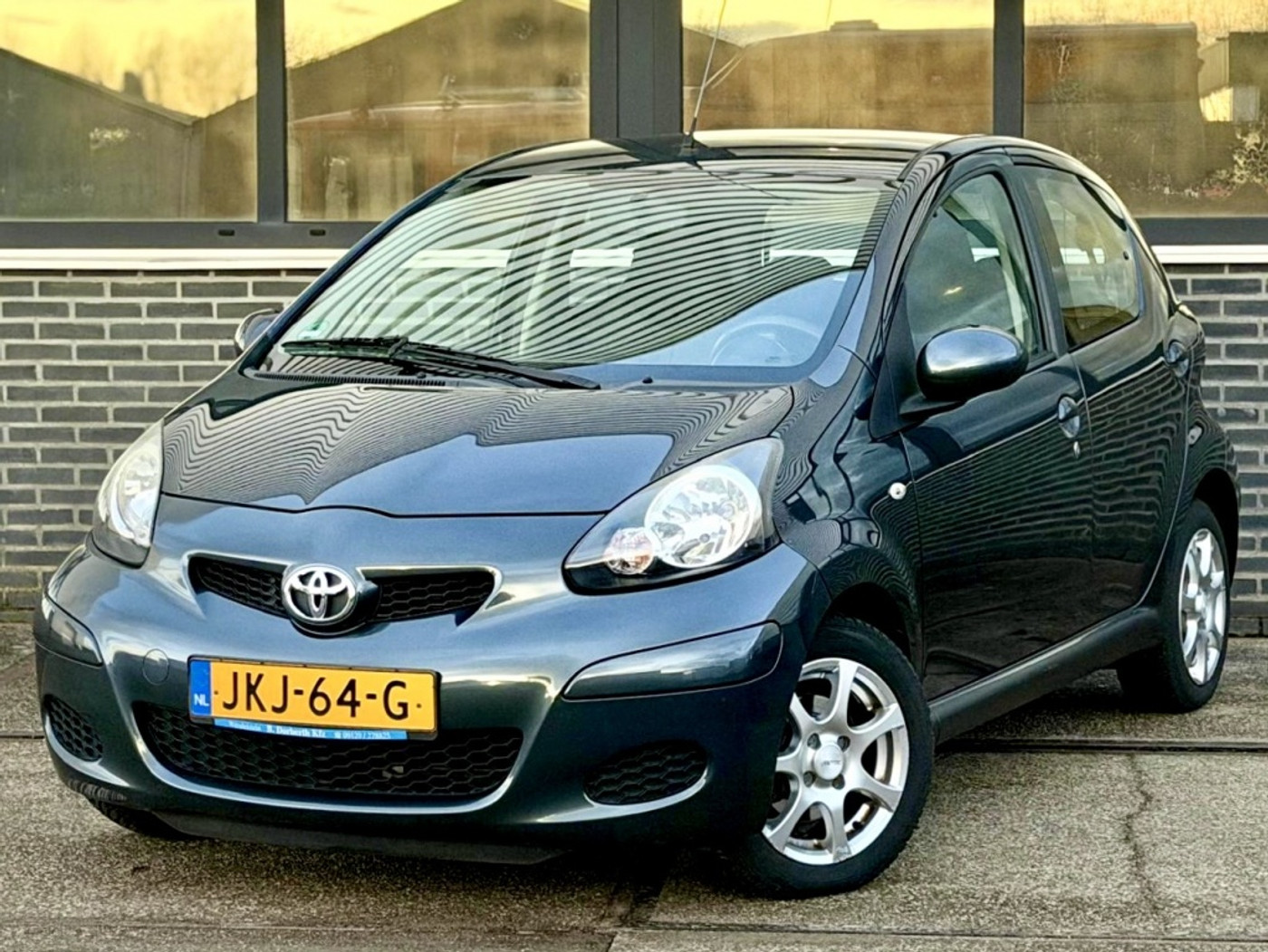 Toyota Toyota Aygo 1.0-12V |Airco |Nieuwe APK |Stuurbkr |NAP 2009 - voorkant