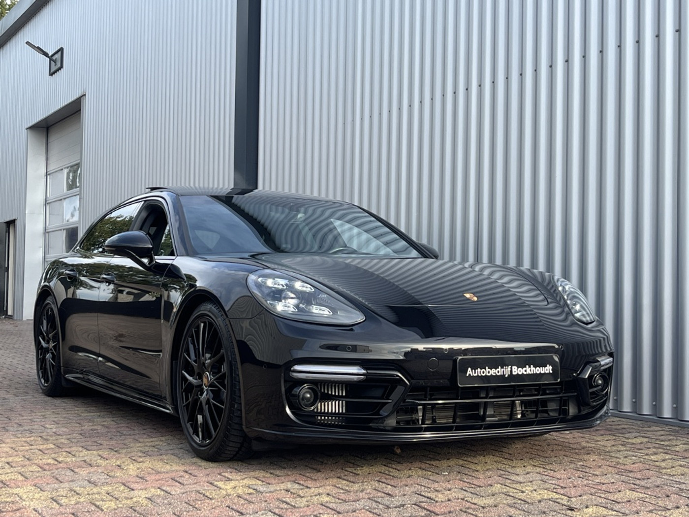 Foto van Porsche Panamera 4 E-hybrid