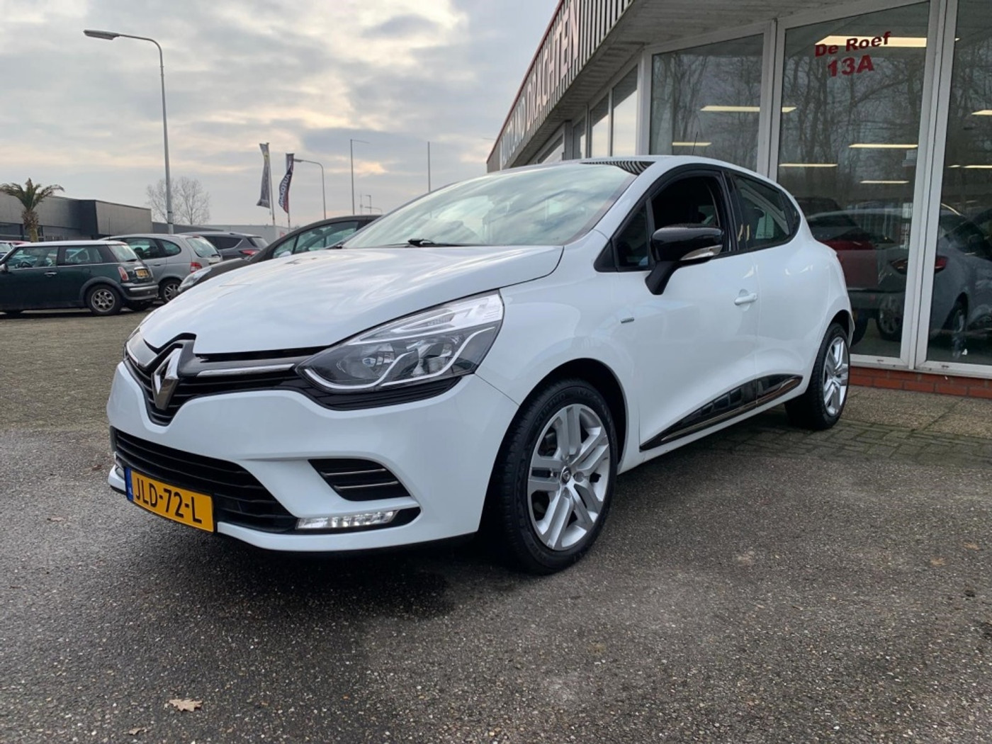 Renault Clio 0.9 TCe Limited 2017 - voorkant
