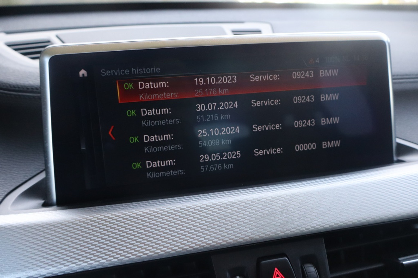 Foto van BMW X1 Sdrive18i