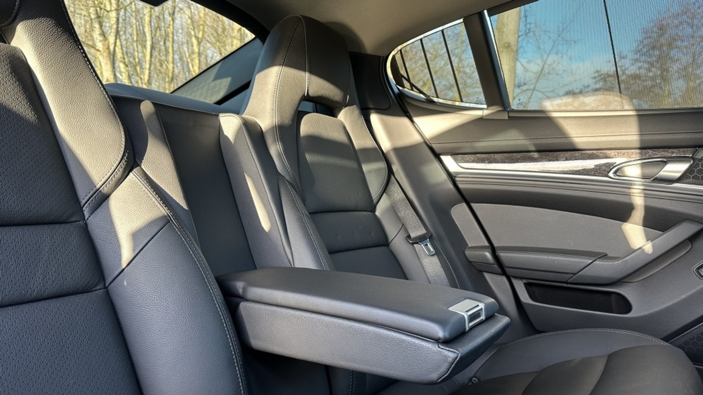 Foto van Porsche Panamera S