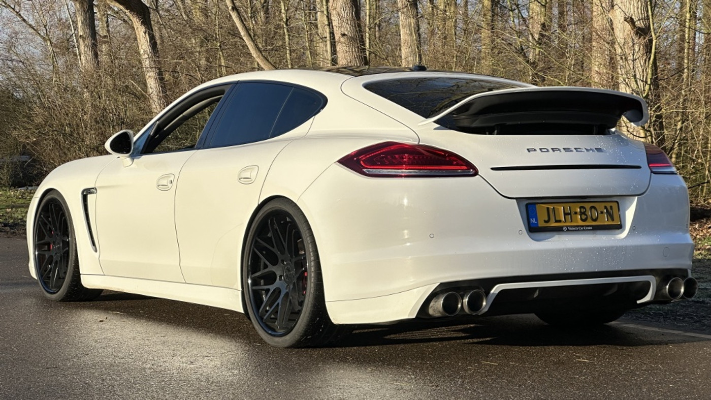 Foto van Porsche Panamera S