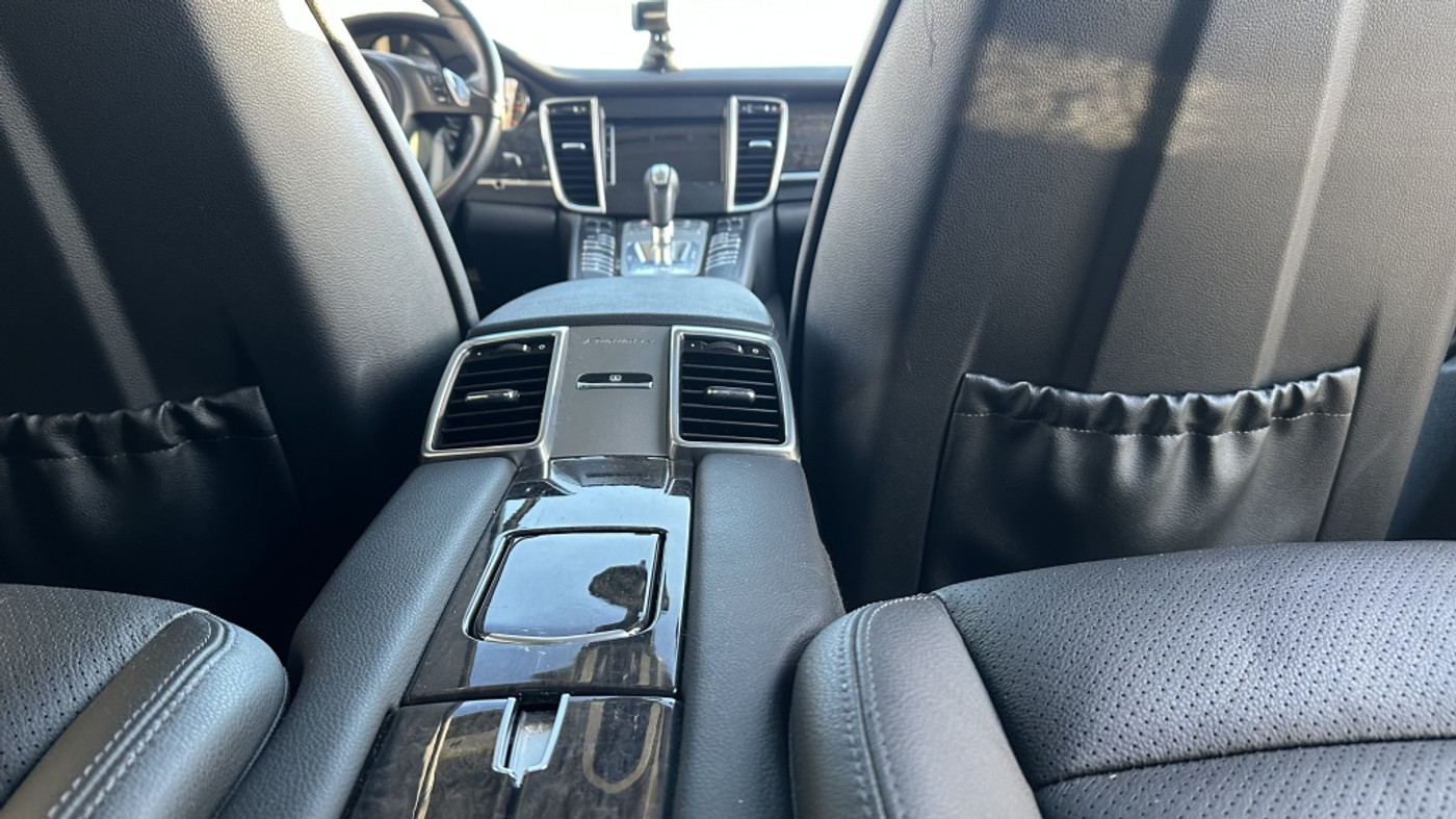 Foto van Porsche Panamera S