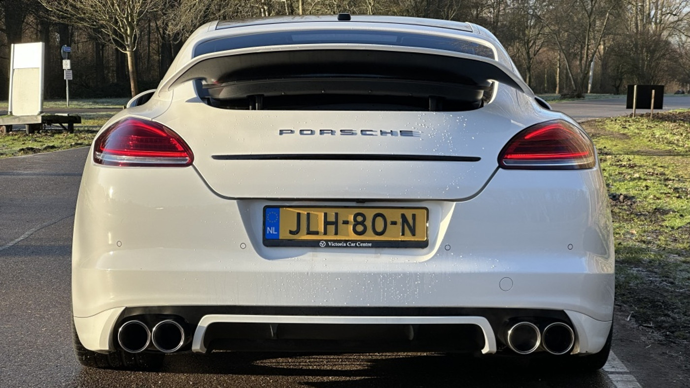 Foto van Porsche Panamera S