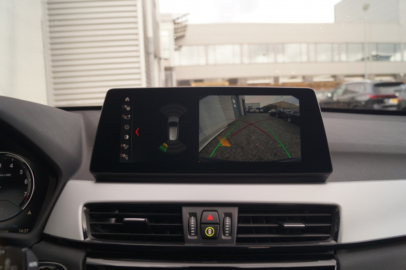 Foto van BMW X1 Xdrive25e