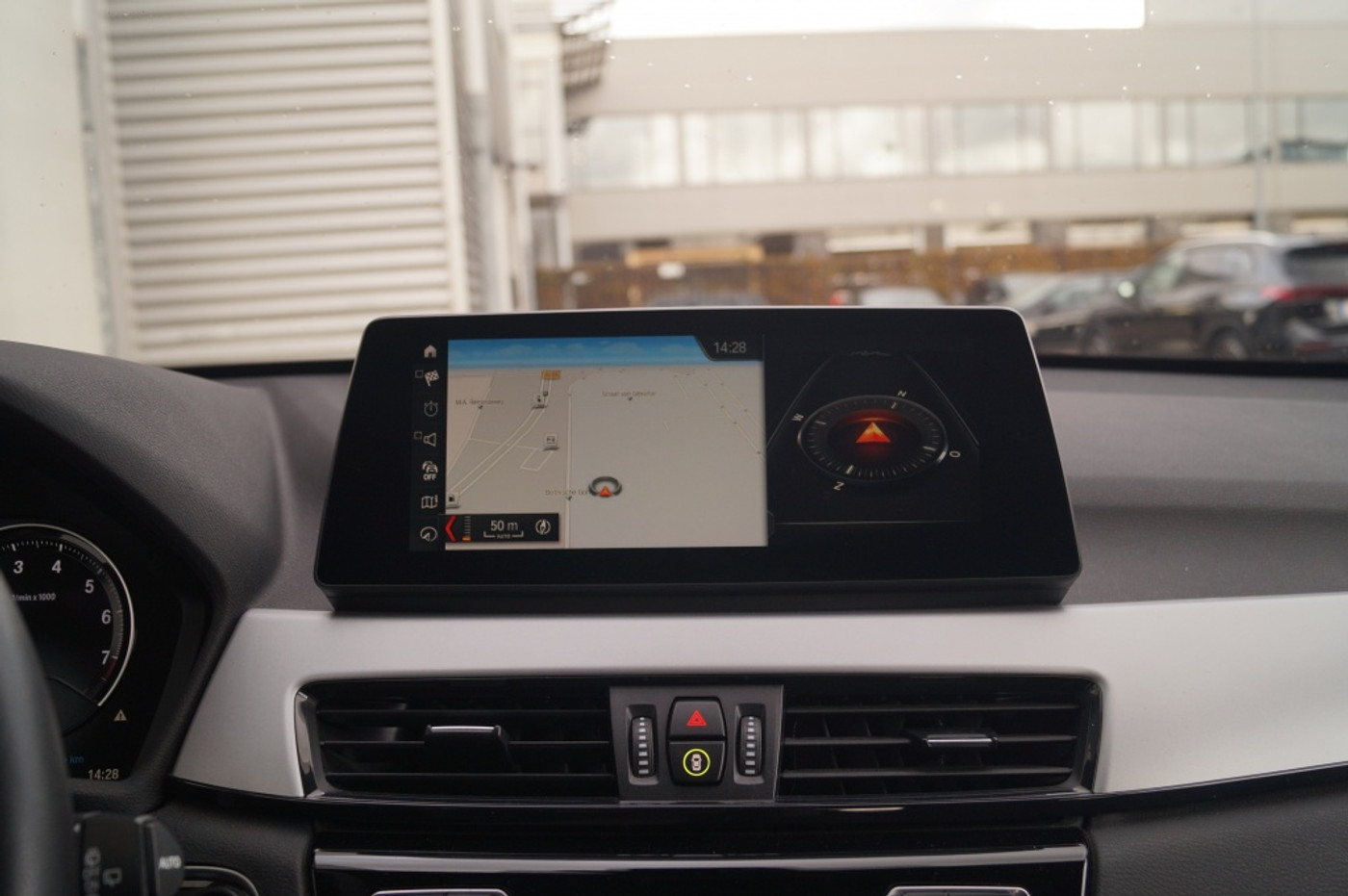 Foto van BMW X1 Xdrive25e
