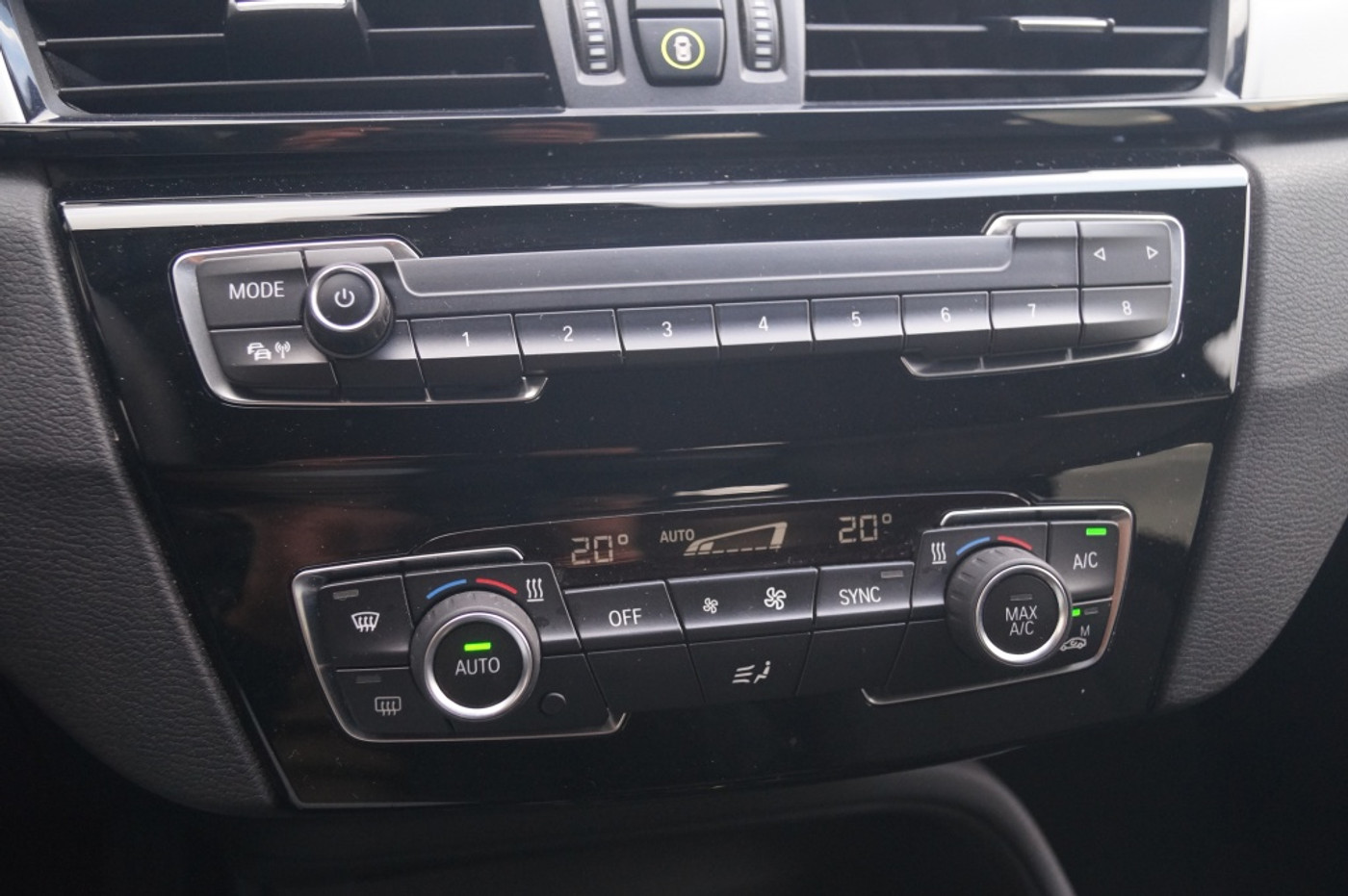 Foto van BMW X1 Xdrive25e