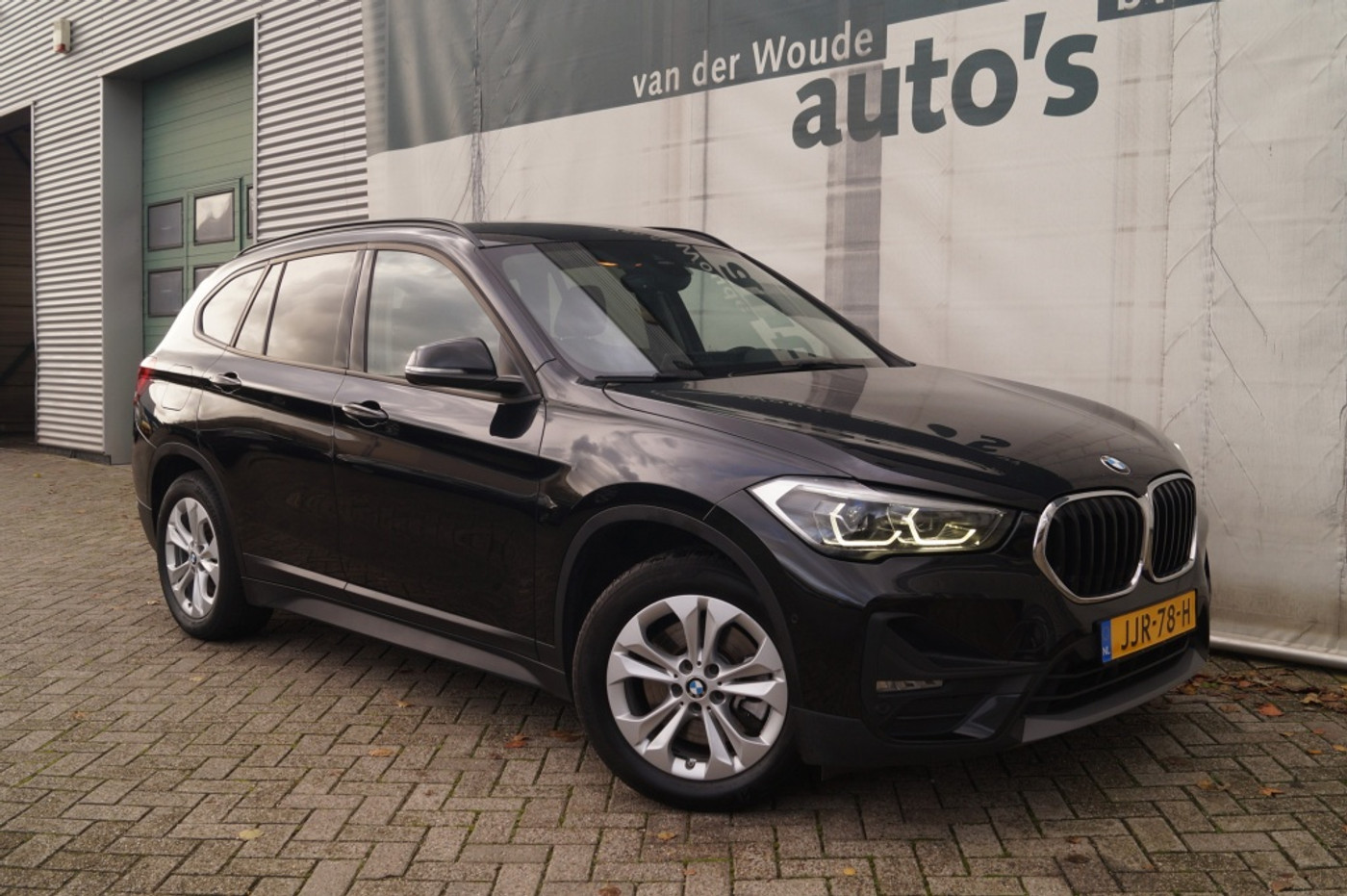 Foto van BMW X1 Xdrive25e