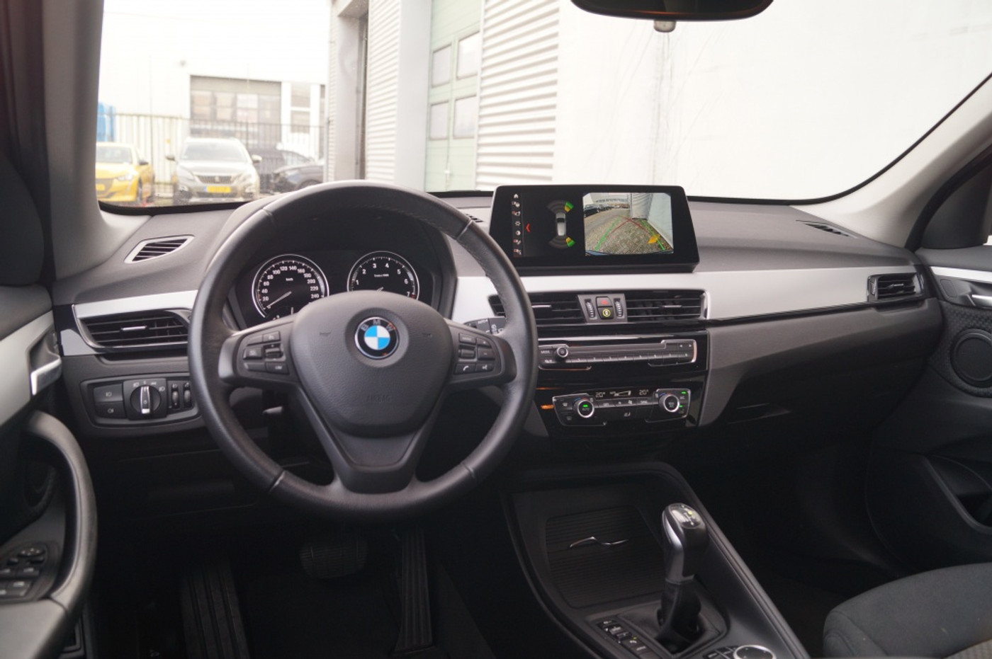 Foto van BMW X1 Xdrive25e