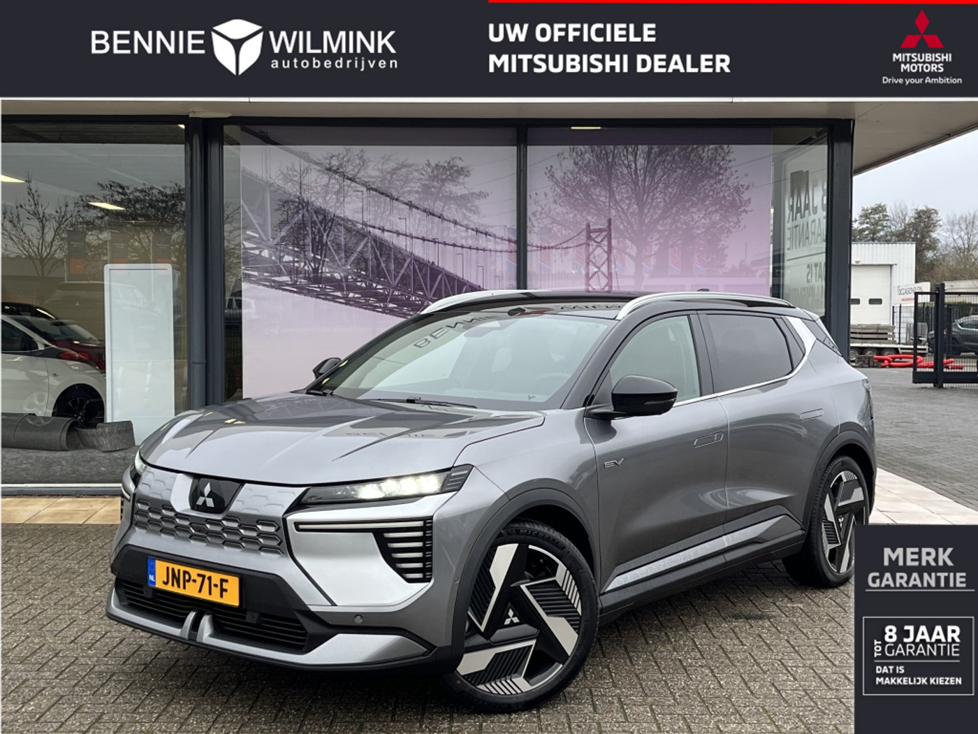Mitsubishi Eclipse Cross Instyle 87 kWh | Panoramadak | Harman Kardon audio 2025 - voorkant