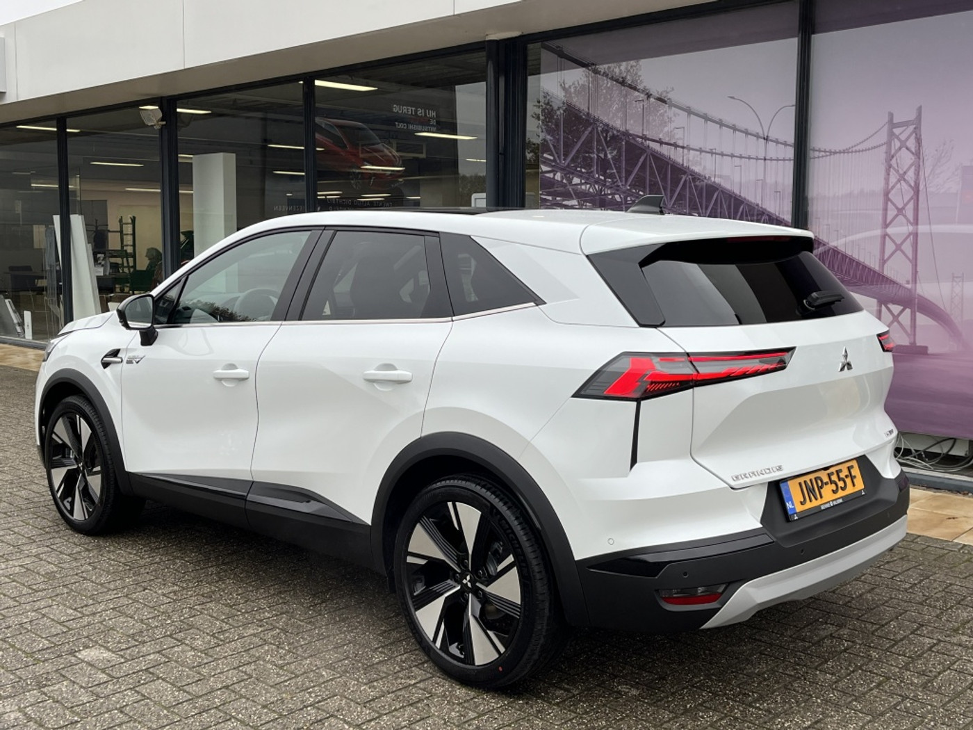 Foto van Mitsubishi Grandis